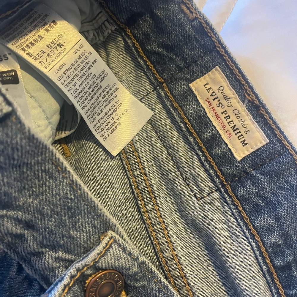 Levi's Women's Boot Cut Jeans - Classic Blue - Picture 5 of 5